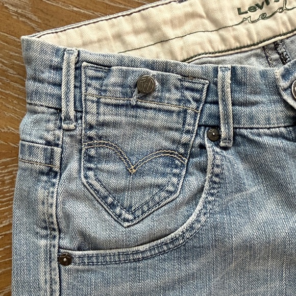 Levi’s Red Y2K Denim Bermuda Shorts Embroidered Relaxed Fit Size 26 - Picture 2 of 14
